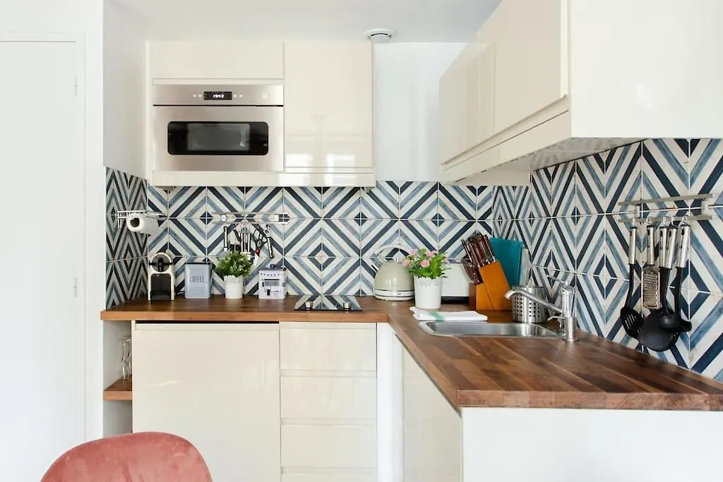 Apartment Marais2 Place Des Vosges Peaceful Air-Conditioned Paris France
